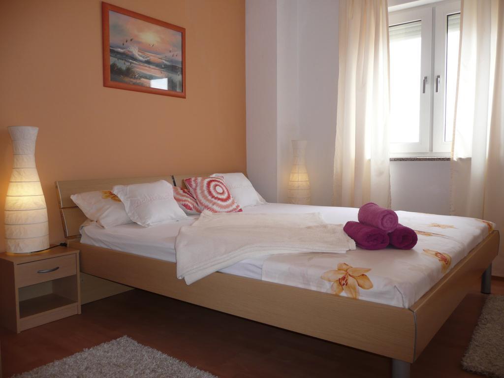 Apartments Rafaela Barbat na Rabu Exteriér fotografie